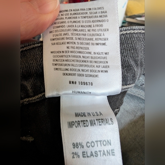 Citizens of Humanity Straight Leg Jean RN 109670 Size 28 - Picture 8 of 9